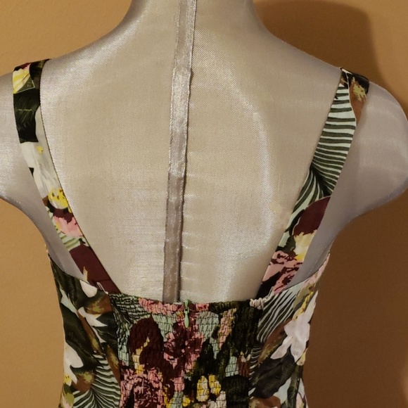 CAbi summer top - Picture 5 of 6